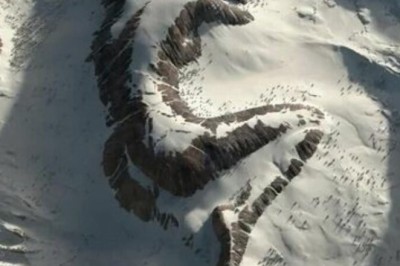 Nail-Biting Escape: Man Jumps Out of Hotel Window to Evade Mysterious Police Presence