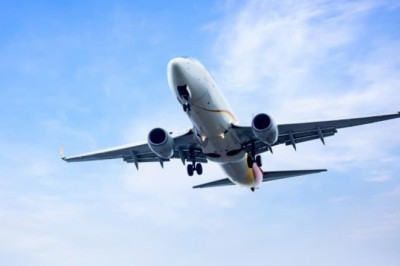 Single Mother Barred from Boarding Flight, Her Reaction Brings Everyone to Tears