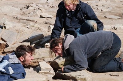 Unbelievable Discovery in the Sands: The Fascinating Unearthing of Hollywood History