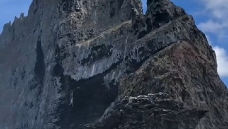 Discover the Hidden Marvel: Ball's Pyramid in Australia!