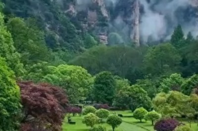 Exploring Zhangjiajie: China's Majestic UNESCO World Heritage Gem!