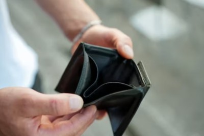 From Found Cash to New Beginnings: A Heartwarming Journey of Resilience