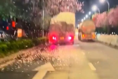 MAGICAL WINTER: Snow and Jasmine Dance Together in a Winter Wonderland!