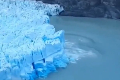 Unveiling the Mysteries: The Stunning Colors of Icebergs Beneath the Surface!